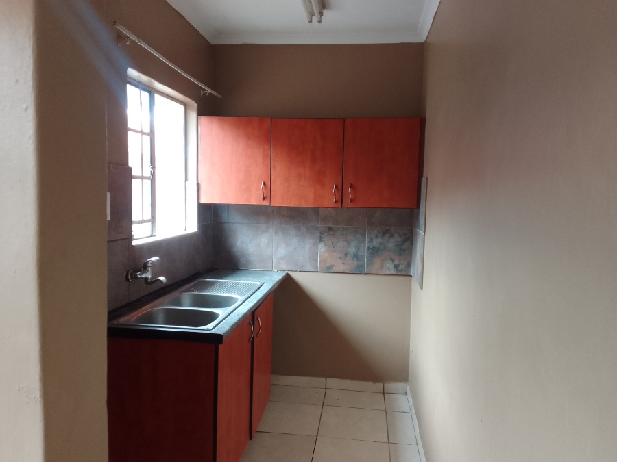 To Let 3 Bedroom Property for Rent in Oos Einde North West